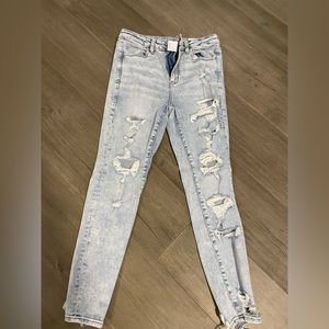 American Eagle distressed jeans